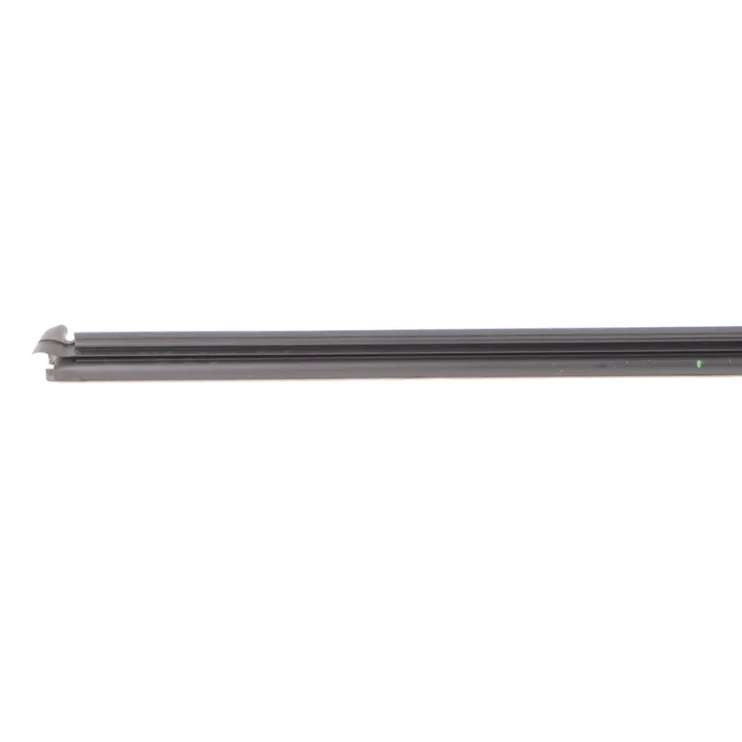 Mercedes W177 Guarnizione Finestra Porta Anteriore Sinistra Striscia A1777258100 - SKU A1777250101 - Numero di parte A1777250101
