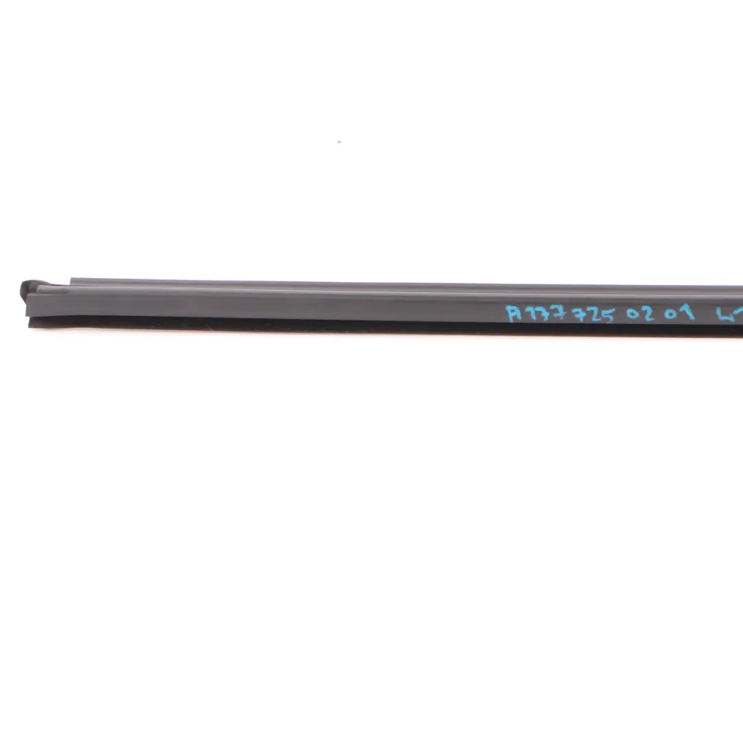 Mercedes W177 Joint de Vitres Porte Avant Droite d'Etanchéité Bande - SKU A1777250201 - Numéro de pièce A1777250201