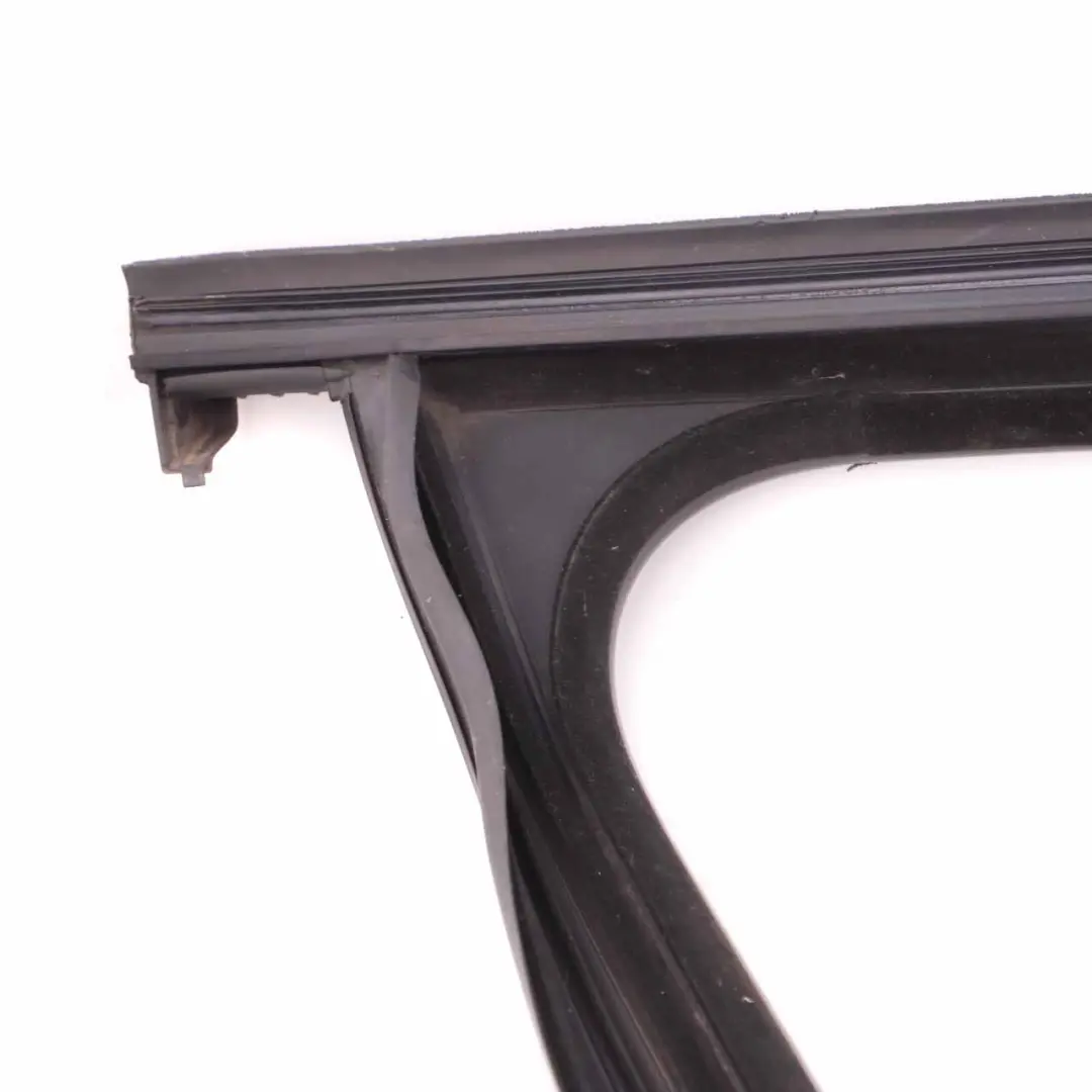 Mercedes W177 Joint de Vitres Porte Avant Droite Joint d'Etanchéité Cadre - SKU A1777252200 - Numéro de pièce A1777252200