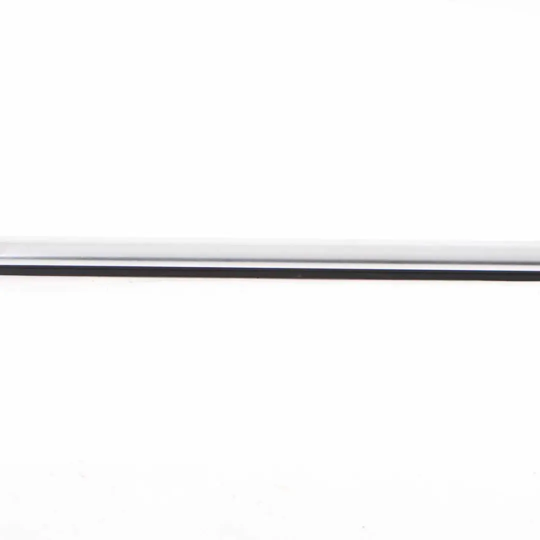 Mercedes W177 Moulure de Fenêtre de Porte Avant Droite Chromée A1777250400 - SKU A1777258600 - Numéro de pièce A1777258600