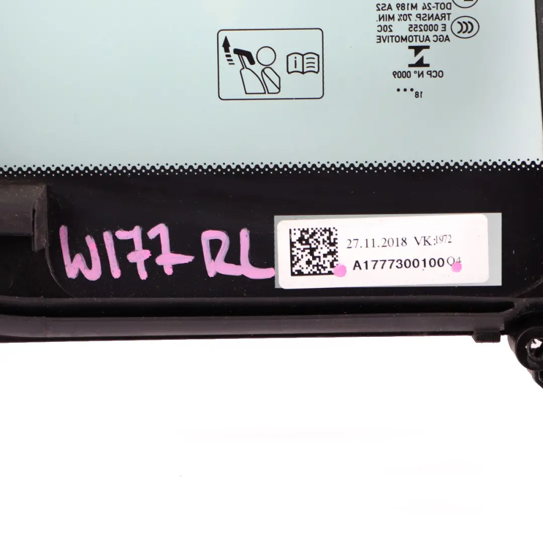 Vetro Porta Posteriore Sinistro Lato Quarto AS2 per Mercedes W177 con numero di parte A1777300100 Mercedes W177 Vetro Porta Posteriore Sinistro Lato Quarto AS2 - SKU A1777300100 - Numero di parte A1777300100