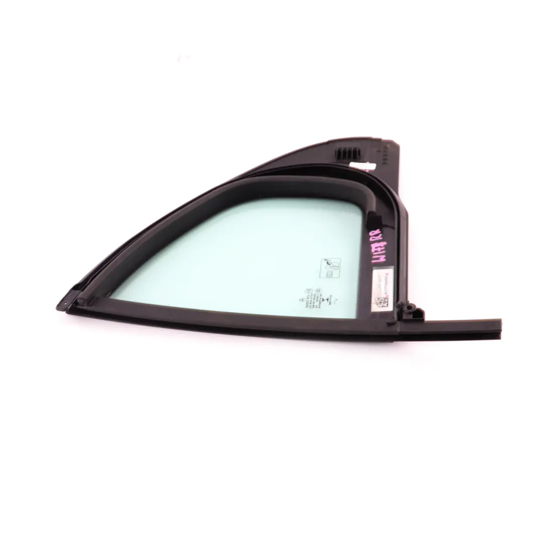 Vitrage Porte Arrière Droite Quartier latéral AS2 pour Mercedes W177 à propos du numéro de pièce A1777300200 Mercedes W177 Vitrage Porte Arrière Droite Quartier latéral AS2 - SKU A1777300200 - Numéro de pièce A1777300200