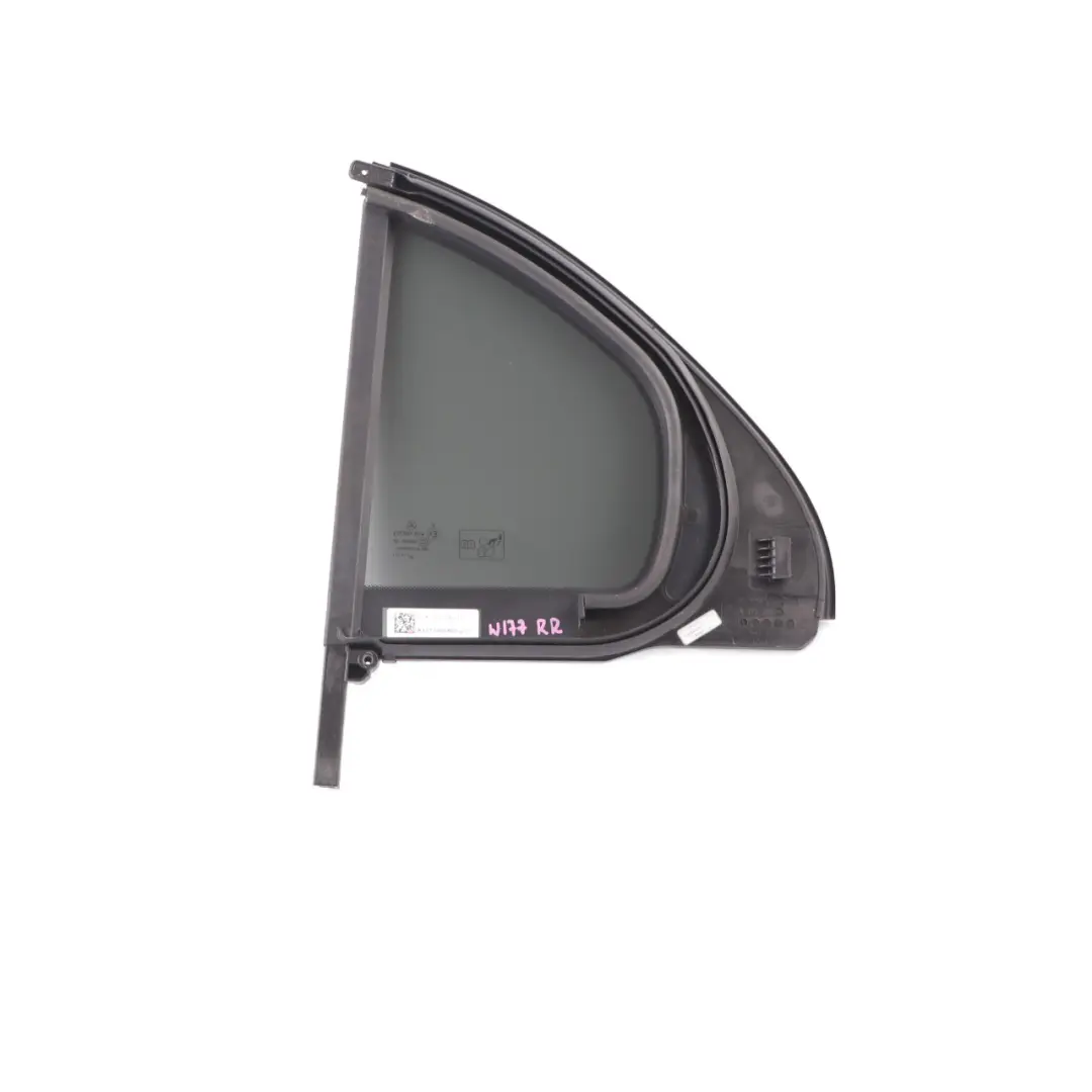 Vitrage Porte Arrière Droite Quartier Teinté AS3 pour Mercedes W177 à propos du numéro de pièce A1777300400 Mercedes W177 Vitrage Porte Arrière Droite Quartier Teinté AS3 - SKU A1777300400 - Numéro de pièce A1777300400