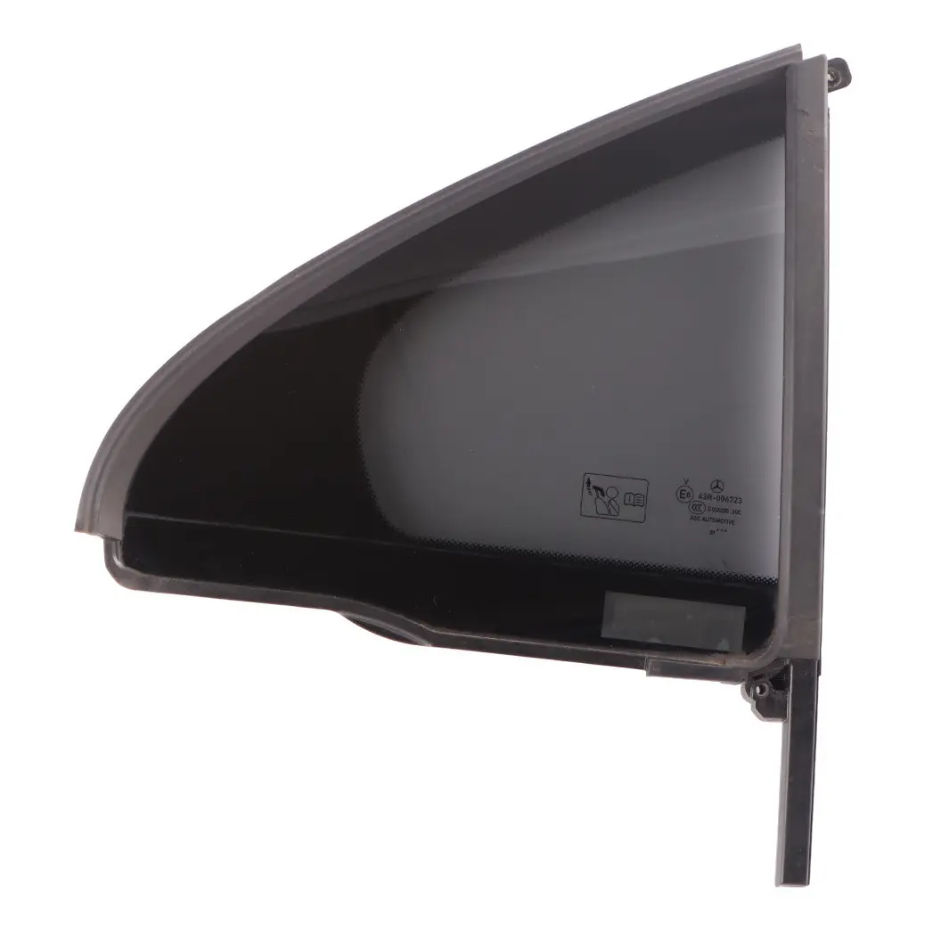 Vitrage arrière droit Quarter Side Noir AS3 pour Mercedes V177 à propos du numéro de pièce A1777300802 Mercedes V177 Vitrage arrière droit Quarter Side Noir AS3 - SKU A1777300802 - Numéro de pièce A1777300802