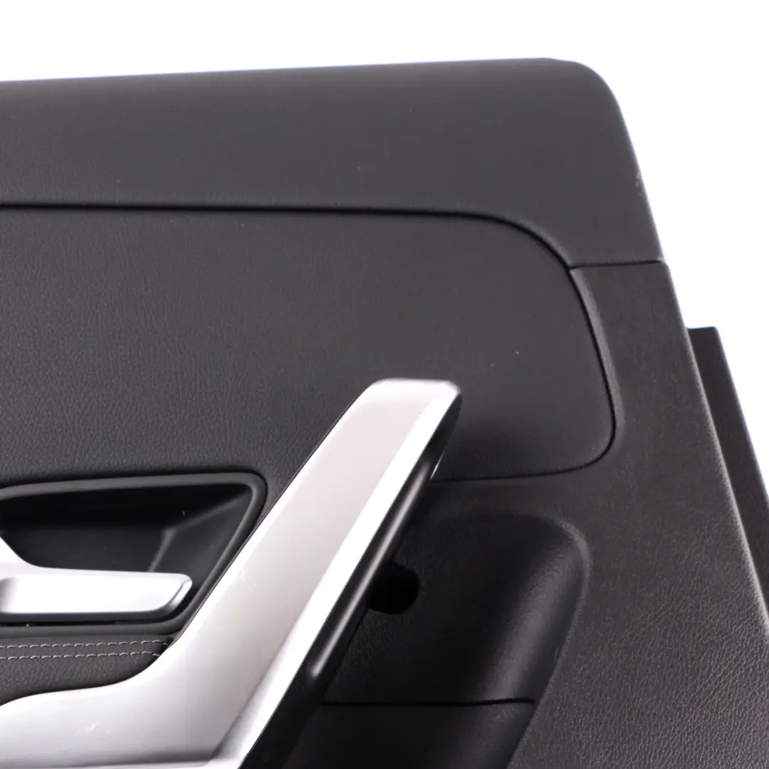 Scheda porta posteriore Mercedes W177 Rivestimento rivestimento pelle nero per con numero di parte A1777303100 Scheda porta posteriore Mercedes W177 Rivestimento rivestimento pelle nero - SKU A1777303100 - Numero di parte A1777303100