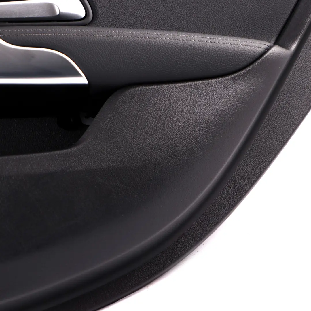 Scheda porta posteriore Mercedes W177 destra Trim Panel Cover Pelle Nero per con numero di parte A1777303200 Scheda porta posteriore Mercedes W177 destra Trim Panel Cover Pelle Nero - SKU A1777303200 - Numero di parte A1777303200