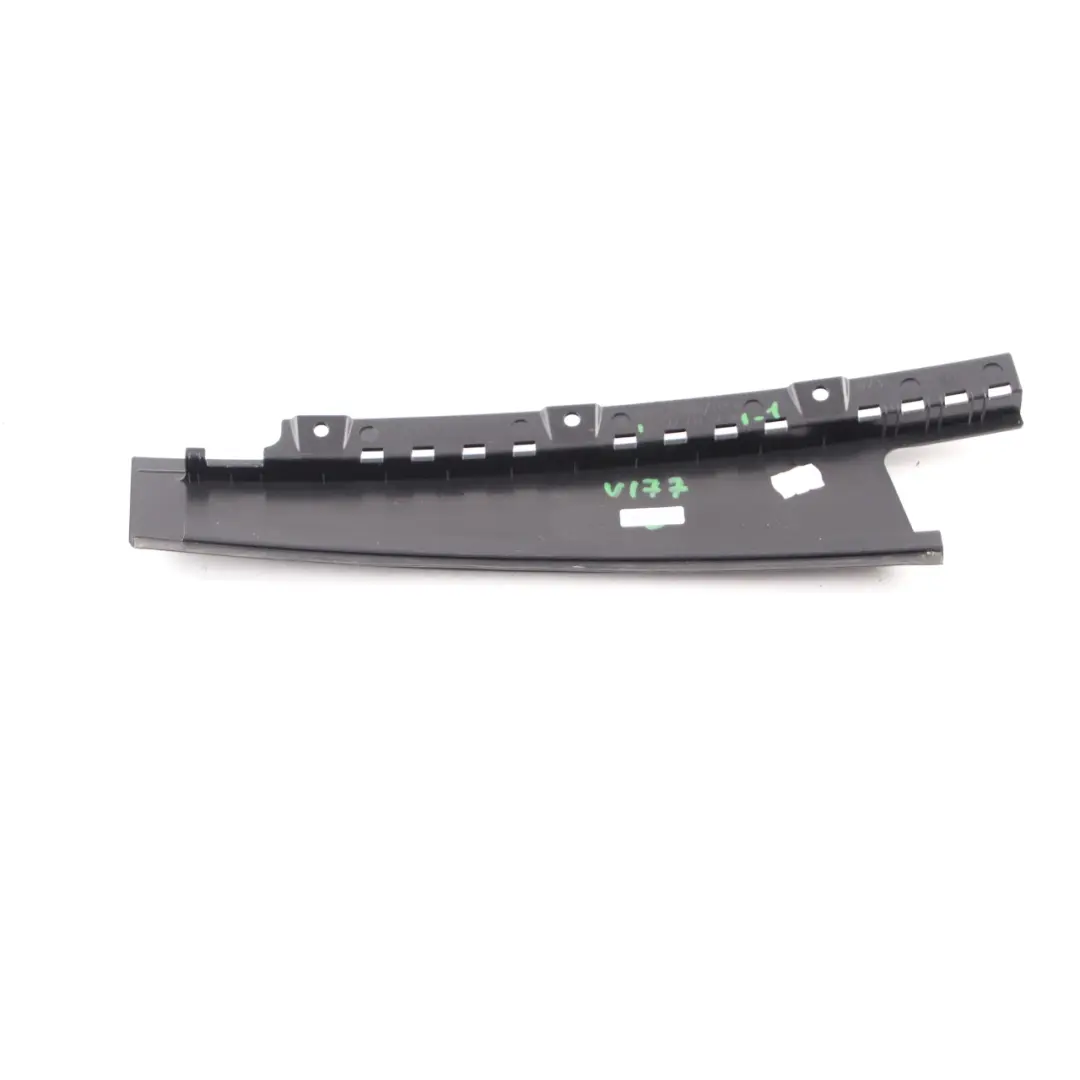 Mercedes W177 Cache De Montant De Fenêtre Arrière Droit Brillant - SKU A1777320200 - Numéro de pièce A1777320200