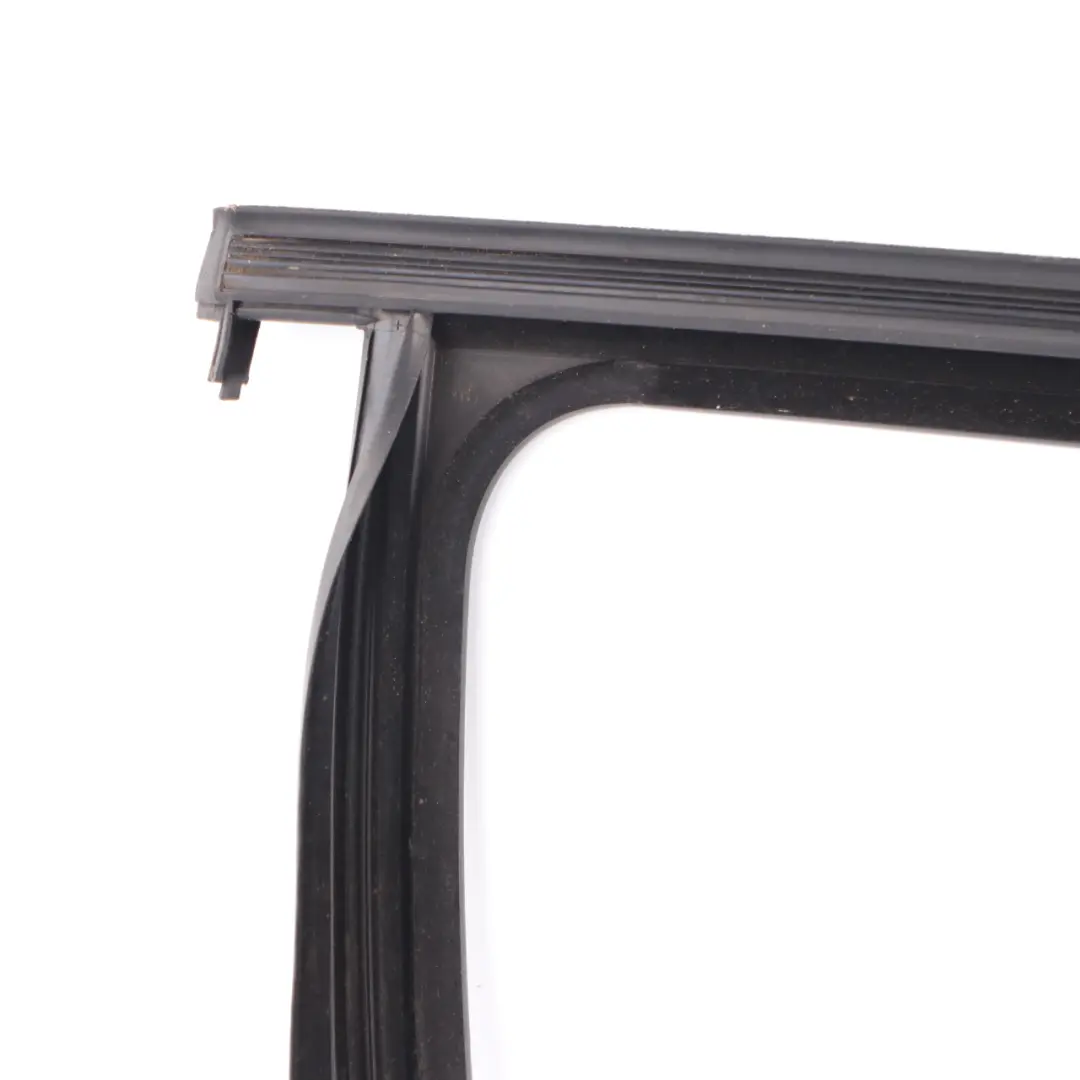 Junta ventana Puerta trasera izquierda Junta marco para Mercedes W177 con número de pieza A1777351500 Mercedes W177 Junta ventana Puerta trasera izquierda Junta marco - SKU A1777351500 - Número de pieza A1777351500