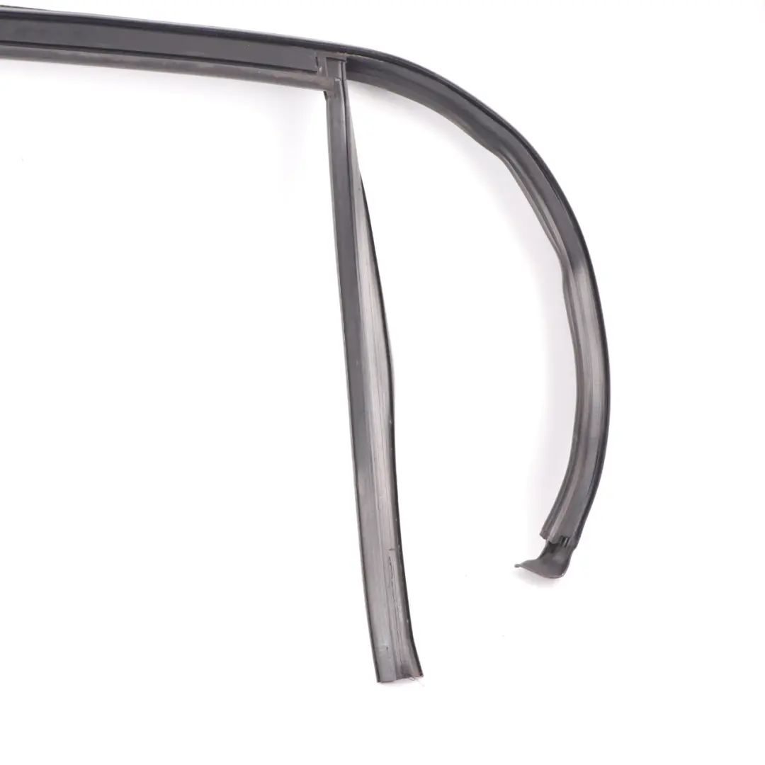 Junta Ventana Puerta Trasera Derecha Junta Marco para Mercedes W177 con número de pieza A1777351600 Mercedes W177 Junta Ventana Puerta Trasera Derecha Junta Marco - SKU A1777351600 - Número de pieza A1777351600