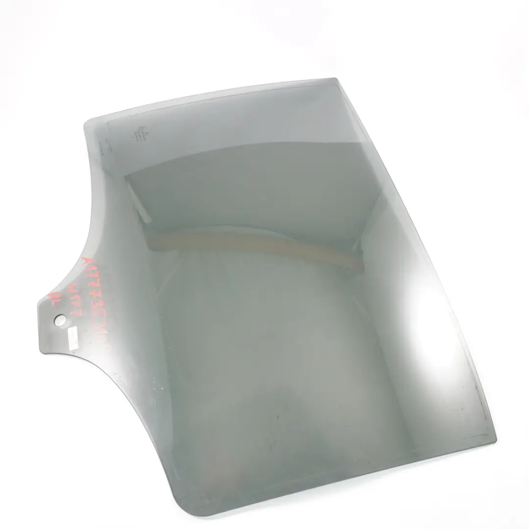 Gruen Glas Tür Scheibe Hinten Links AS3 Getönt für Mercedes W177 mit Teilenummer A1777353100 Mercedes W177 Gruen Glas Tür Scheibe Hinten Links AS3 Getönt - SKU A1777353100 - Teilenummer A1777353100