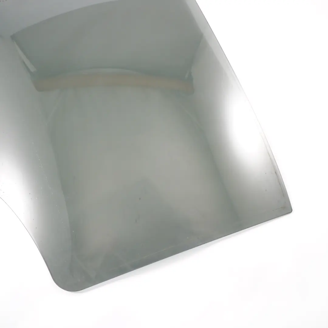 Cristal Trasero Izquierdo Puerta Tintado AS3 para Mercedes W177 con número de pieza A1777353100 Mercedes W177 Cristal Trasero Izquierdo Puerta Tintado AS3 - SKU A1777353100 - Número de pieza A1777353100