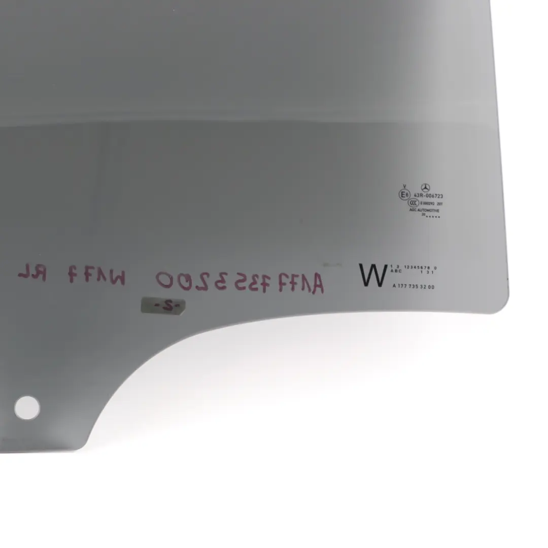 vetro finestra posteriore destra porta colorati AS3 per Mercedes W177 con numero di parte A1777353200 Mercedes W177 vetro finestra posteriore destra porta colorati AS3 - SKU A1777353200 - Numero di parte A1777353200