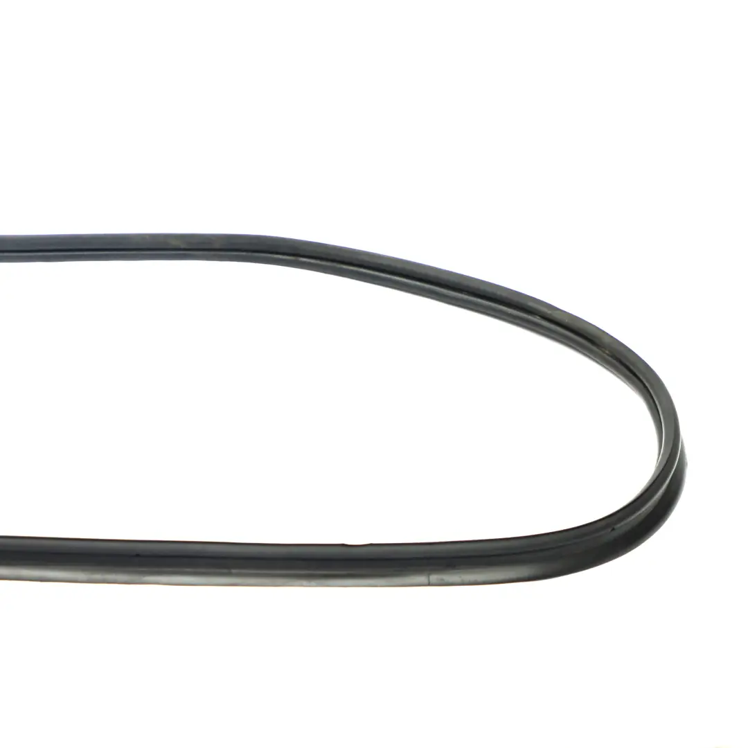 Stivale Tronco Portellone posteriore Guarnizione Gomma per Mercedes W177 con numero di parte A1777402200 Mercedes W177 Stivale Tronco Portellone posteriore Guarnizione Gomma - SKU A1777402200 - Numero di parte A1777402200