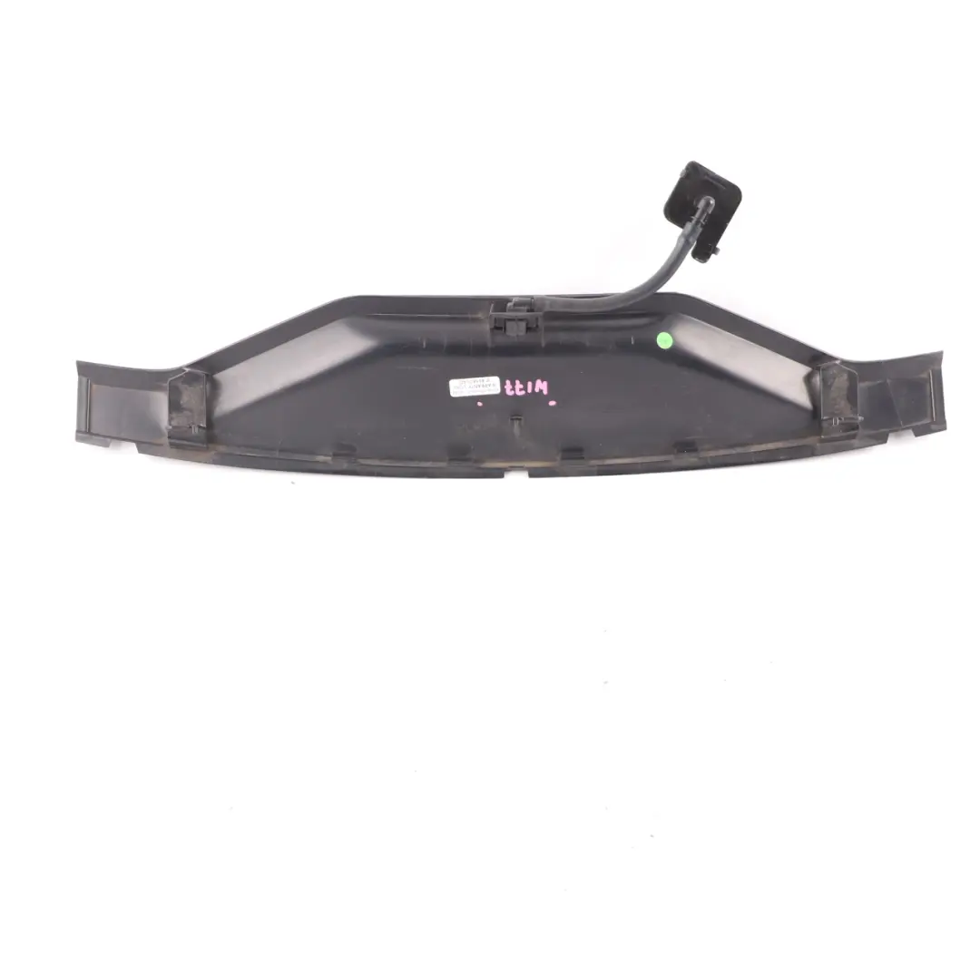 Coffre arrière hayon intérieur Cache panneau garniture pour Mercedes W177 à propos du numéro de pièce A1777930000 Mercedes W177 Coffre arrière hayon intérieur Cache panneau garniture - SKU A1777930000 - Numéro de pièce A1777930000