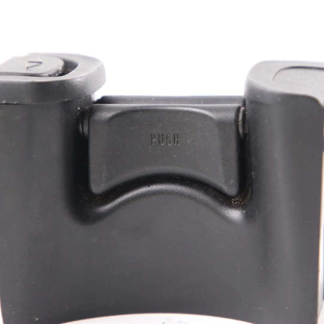 Mercedes W177 Console centrale Portabicchieri Divisore Bevande Spingere Trim - SKU A1778109703 - Numero di parte A1778109703