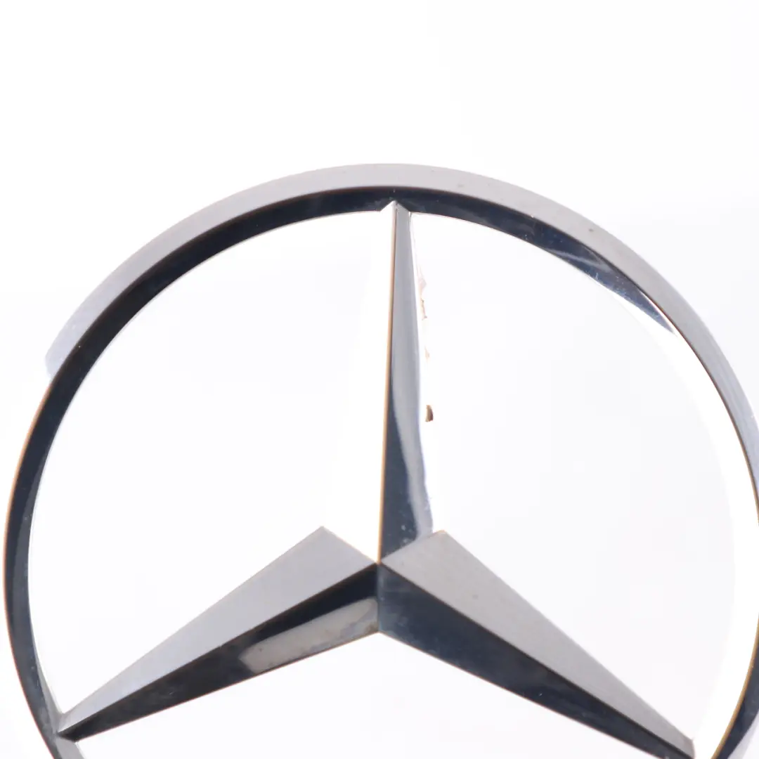 Emblema Coperchio Baule Portellone Posteriore Logo per Mercedes W177 con numero di parte A1778170000 Mercedes W177 Emblema Coperchio Baule Portellone Posteriore Logo - SKU A1778170000 - Numero di parte A1778170000