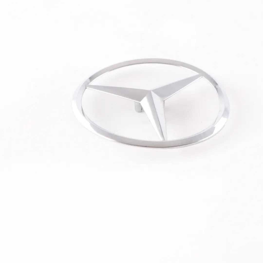 Emblema Tapa Maletero Portón Trasero Logo Estrella para Mercedes W177 con número de pieza A1778170000 Mercedes W177 Emblema Tapa Maletero Portón Trasero Logo Estrella - SKU A1778170000 - Número de pieza A1778170000