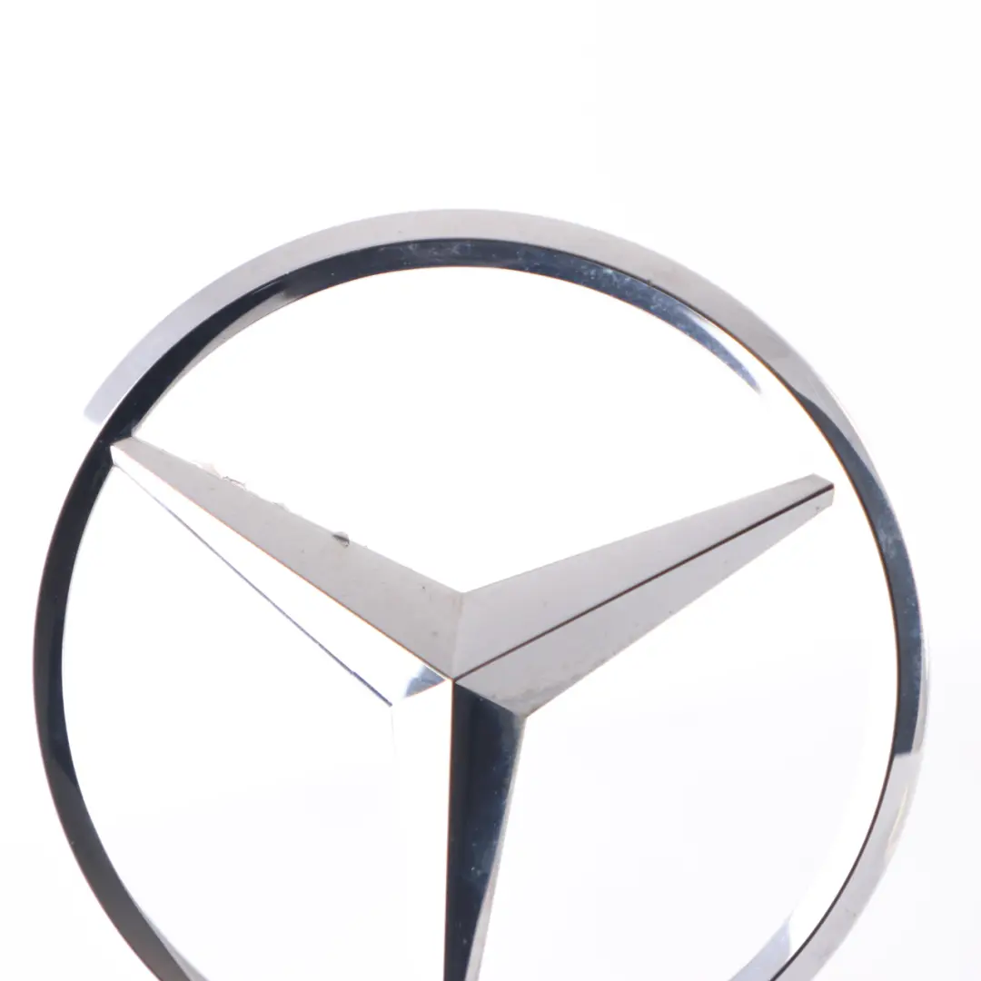 Emblema Coperchio Baule Portellone Posteriore Logo per Mercedes W177 con numero di parte A1778170000 Mercedes W177 Emblema Coperchio Baule Portellone Posteriore Logo - SKU A1778170000 - Numero di parte A1778170000
