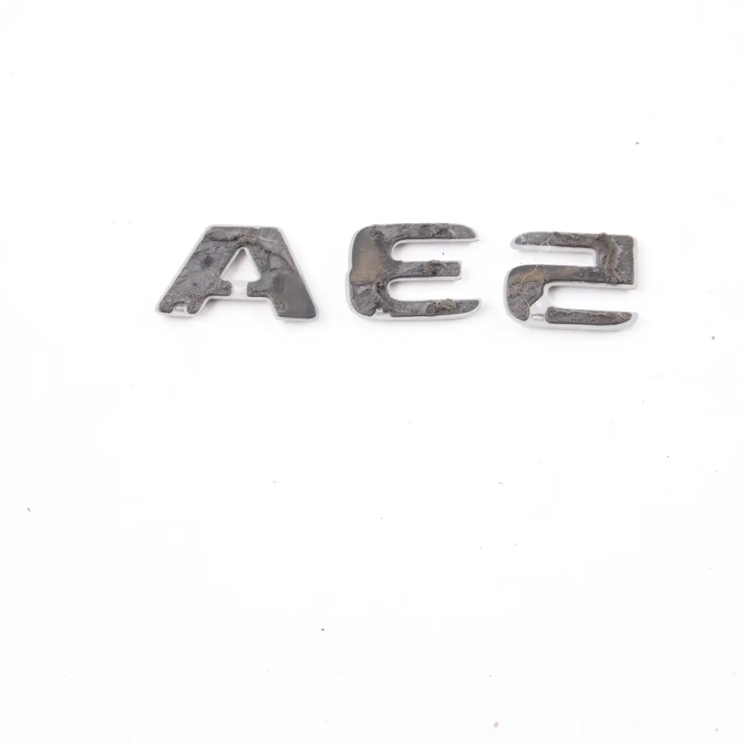 Mercedes W177 A35 AMG Emblema Boot Trunk Lid Logo Badge Chrom A35 - SKU A1778175300 - Número de pieza A1778175300