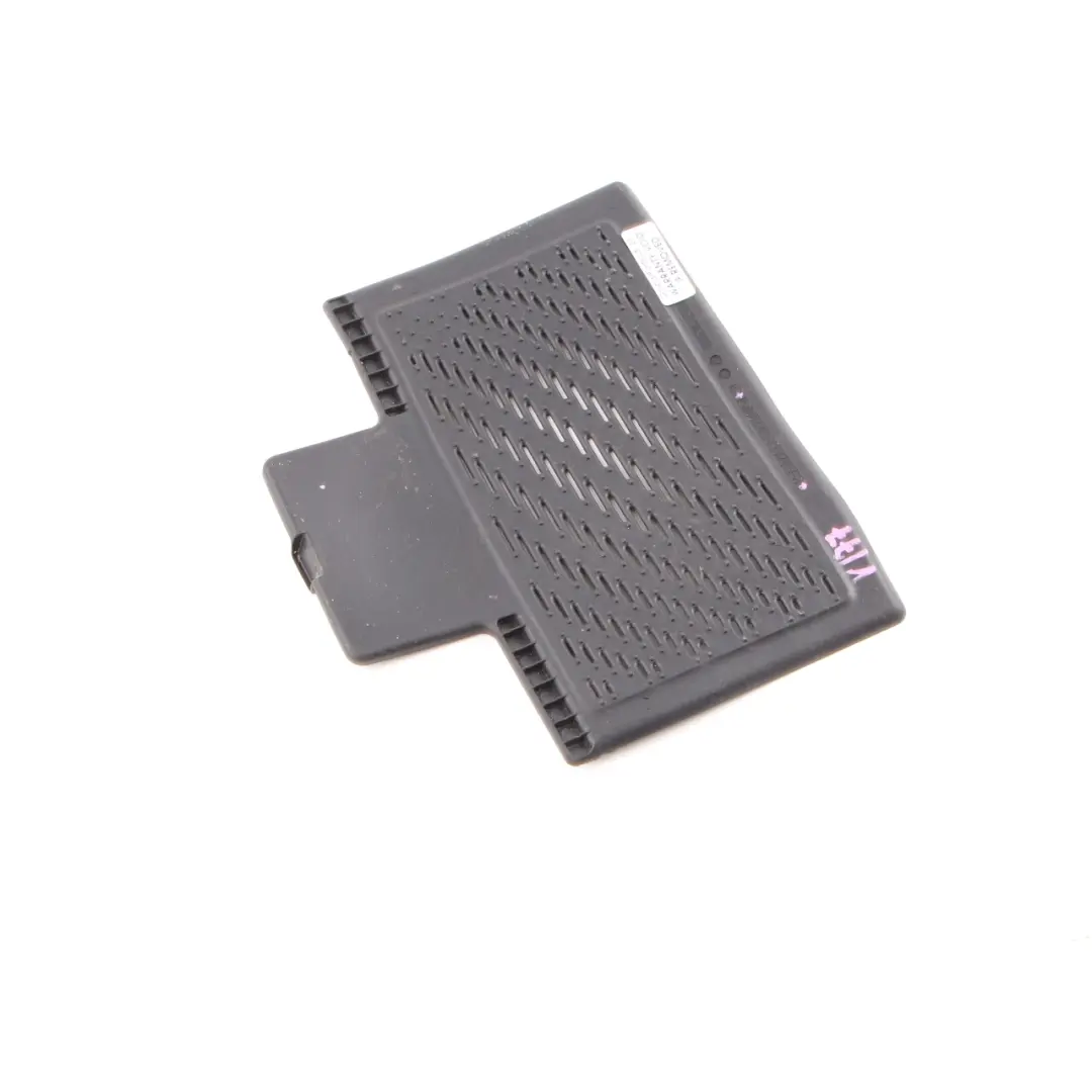 Mercedes W177 Guma Mata Wkładka Do Ładowania Telefonu A1778230300 - SKU A1778231000 - Numer Części A1778231000