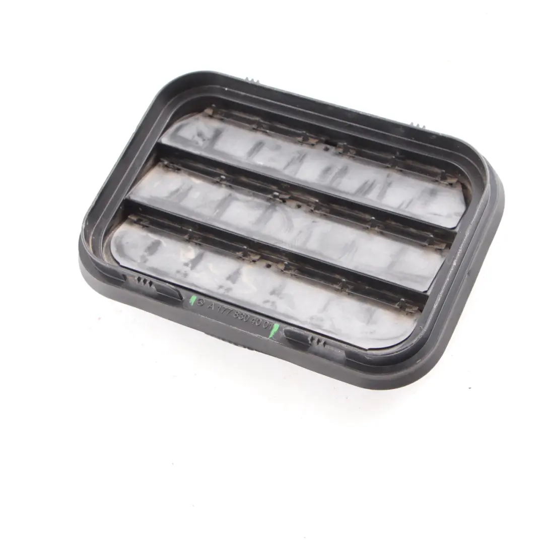 Volet ventilation arrière Prise d'air gauche droite pour Mercedes W177 à propos du numéro de pièce A1778304001 Mercedes W177 Volet ventilation arrière Prise d'air gauche droite - SKU A1778304001 - Numéro de pièce A1778304001