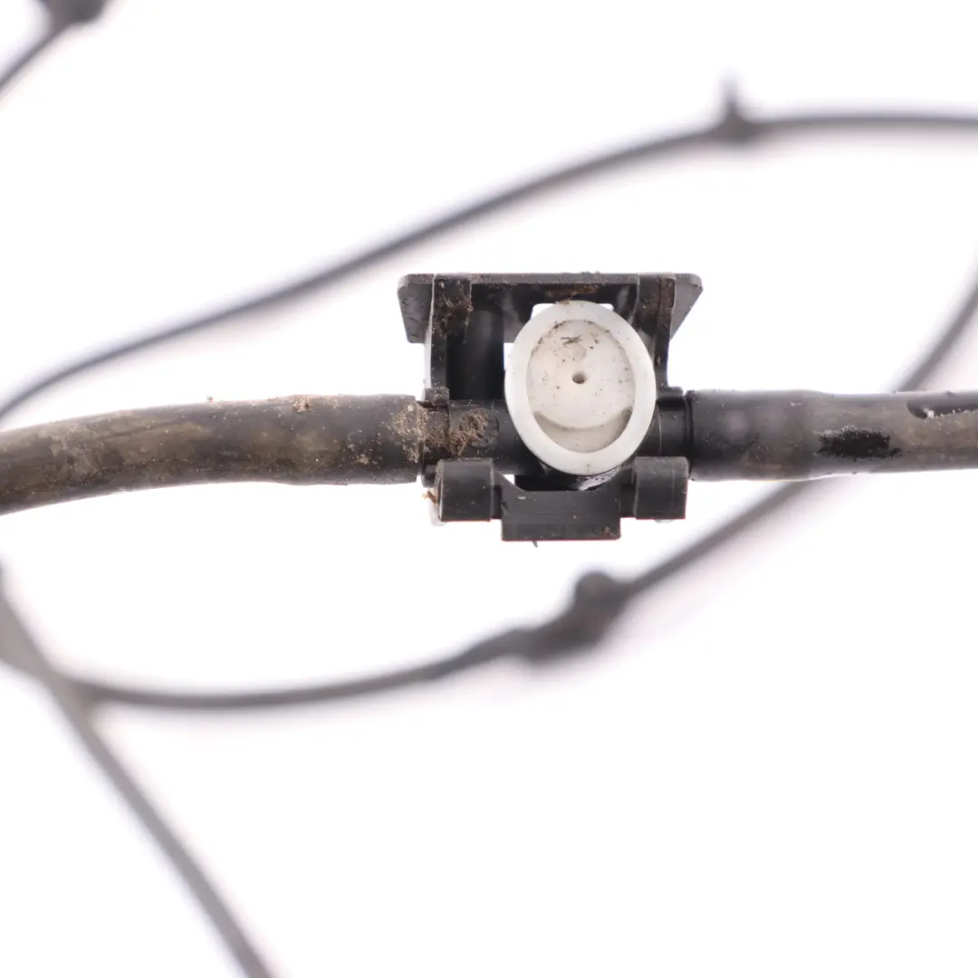 Pare Brise Lave Glace Jet Pipe Nozzle Hose pour Mercedes W177 à propos du numéro de pièce A1778600100 Mercedes W177 Pare Brise Lave Glace Jet Pipe Nozzle Hose - SKU A1778600100 - Numéro de pièce A1778600100