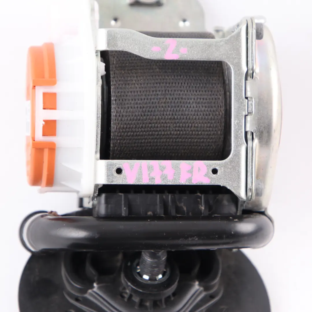 Sicherheitsgurt Vorne Rechts Schwarz für Mercedes W177 V177 mit Teilenummer A1778600800 Mercedes W177 V177 Sicherheitsgurt Vorne Rechts Schwarz - SKU A1778600800 - Teilenummer A1778600800