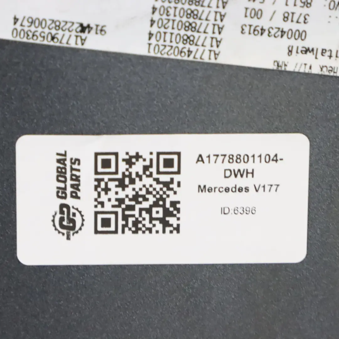 Zderzak Tylny AMG Digital White Biały Metalik - 144 do Mercedes V177 o numerze A1778801104 Mercedes V177 Zderzak Tylny AMG Digital White Biały Metalik - 144 - SKU A1778801104-DWH - Numer Części A1778801104