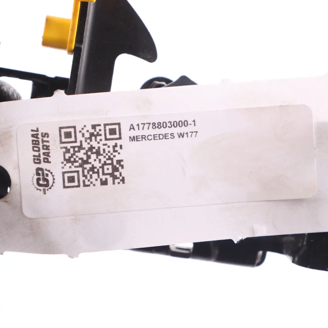 Capó Motor Tapa Cierre Pieza Inferior para Mercedes W177 con número de pieza A1778803000 Mercedes W177 Capó Motor Tapa Cierre Pieza Inferior - SKU A1778803000-1 - Número de pieza A1778803000