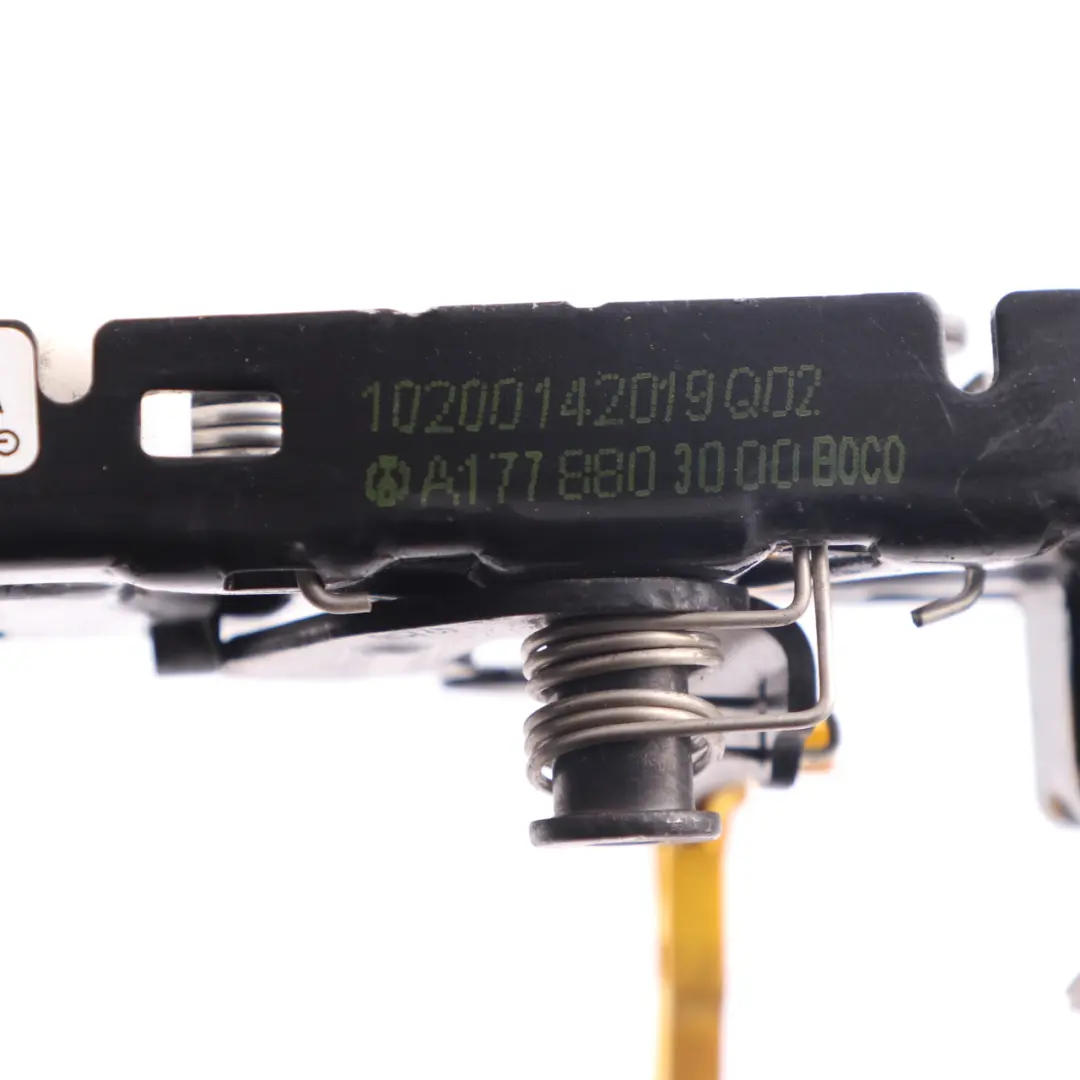 Capó Motor Tapa Cierre Pieza Inferior para Mercedes W177 con número de pieza A1778803000 Mercedes W177 Capó Motor Tapa Cierre Pieza Inferior - SKU A1778803000-1 - Número de pieza A1778803000