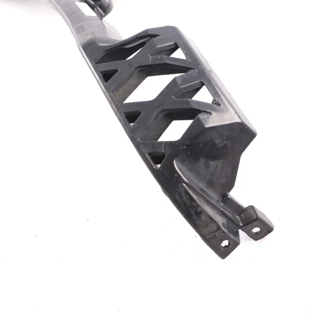 Guida laterale paraurti posteriore sinistra Staffa per Mercedes W177 con numero di parte A1778850700 Mercedes W177 Guida laterale paraurti posteriore sinistra Staffa - SKU A1778850700 - Numero di parte A1778850700