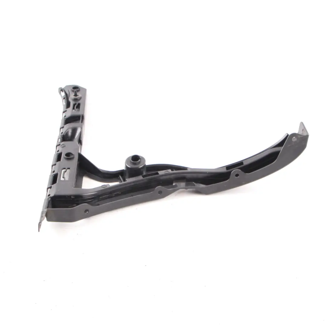 Führung hintere Stoßstange rechts Bracket für Mercedes W177 Limousine mit Teilenummer A1778851000 Mercedes W177 Limousine Führung hintere Stoßstange rechts Bracket - SKU A1778851000 - Teilenummer A1778851000