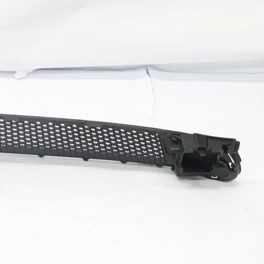 Frontstoßstange Kühlergrill Mitte Gitter Zierleiste für Mercedes W177 mit Teilenummer A1778853203 Mercedes W177 Frontstoßstange Kühlergrill Mitte Gitter Zierleiste - SKU A1778853203 - Teilenummer A1778853203