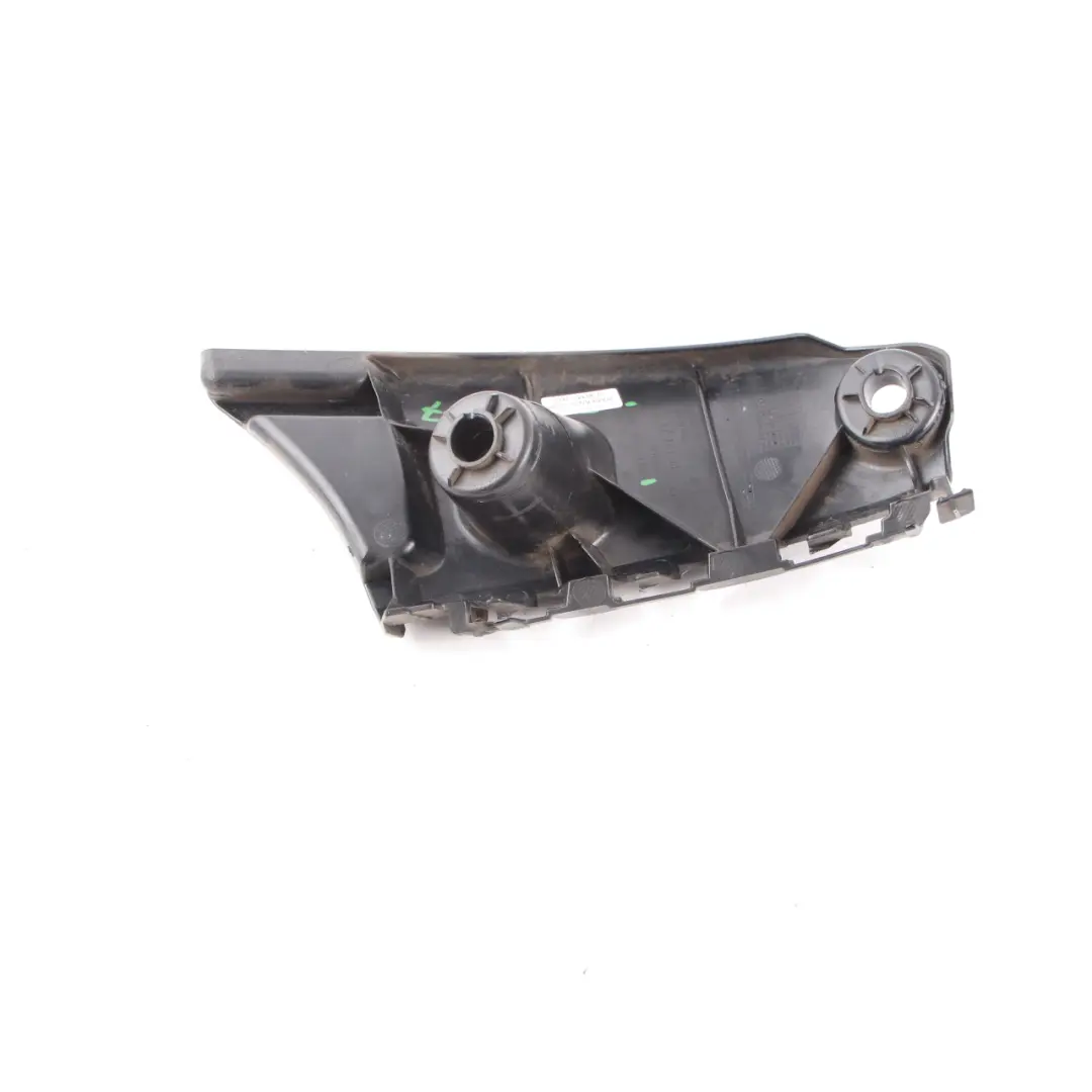Support de Montage Droit du Pare-chocs Arrière pour Mercedes V177 à propos du numéro de pièce A1778853602 Mercedes V177 Support de Montage Droit du Pare-chocs Arrière - SKU A1778853602 - Numéro de pièce A1778853602