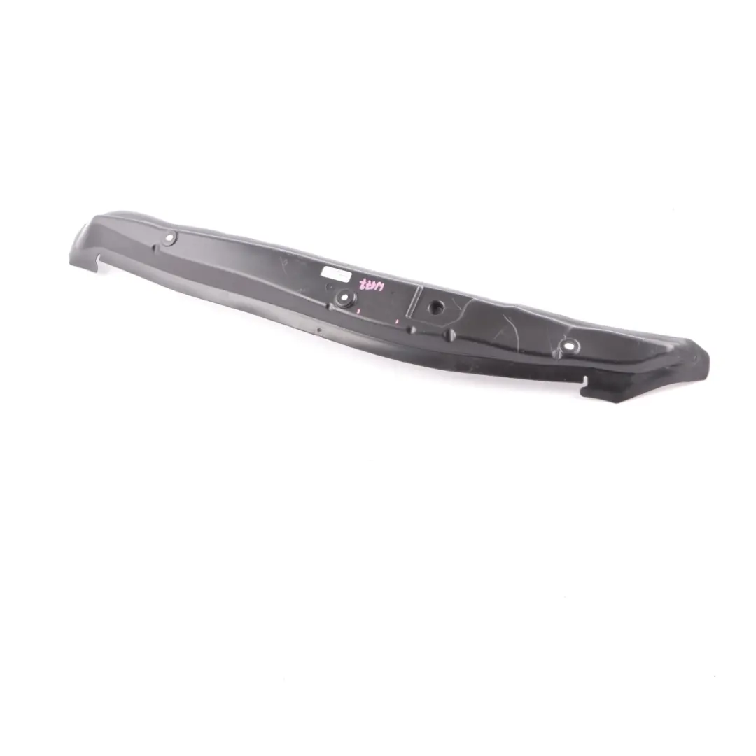 Mercedes W246 Supporto parafango anteriore sinistro Supporto alare A2468890925 - SKU A1778890000 - Numero di parte A1778890000