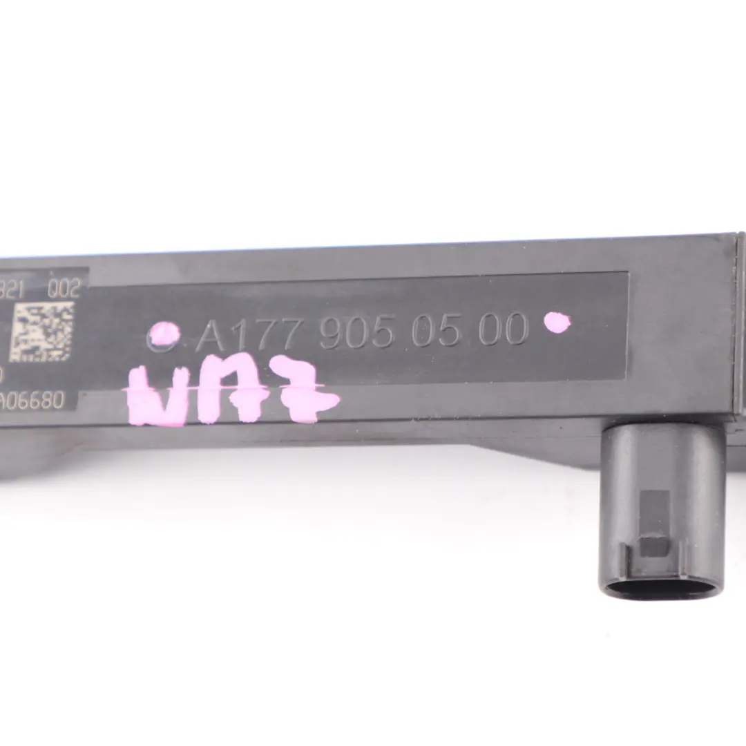 Antenne Unité commande aérienne l'entrée sans clé pour Mercedes W177 W247 à propos du numéro de pièce A1779050500 Mercedes W177 W247 Antenne Unité commande aérienne l'entrée sans clé - SKU A1779050500 - Numéro de pièce A1779050500