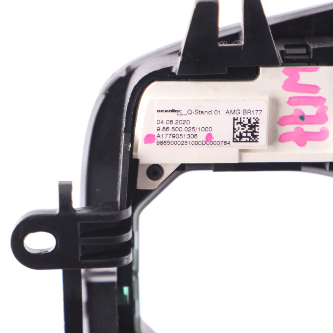 Panel Sterowania Przełączniki Trakcji do Mercedes W177 o numerze A1779051306 Mercedes W177 Panel Sterowania Przełączniki Trakcji - SKU A1779051306 - Numer Części A1779051306