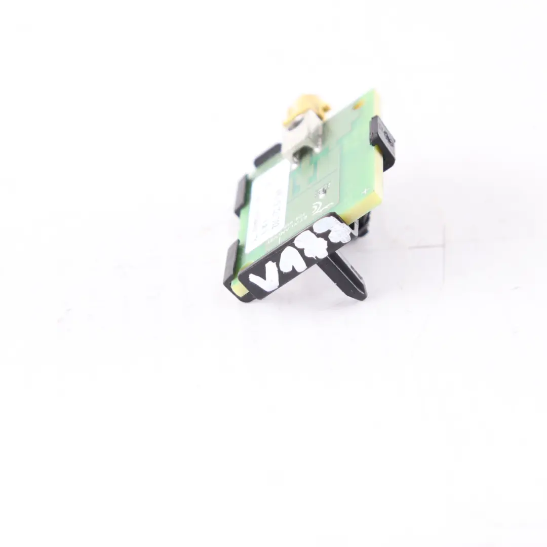 Antenne Empfänger Antenne Modul Einheit für Mercedes W177 W213 W247 W447 mit Teilenummer A1779052902 Mercedes W177 W213 W247 W447 Antenne Empfänger Antenne Modul Einheit - SKU A1779052902 - Teilenummer A1779052902