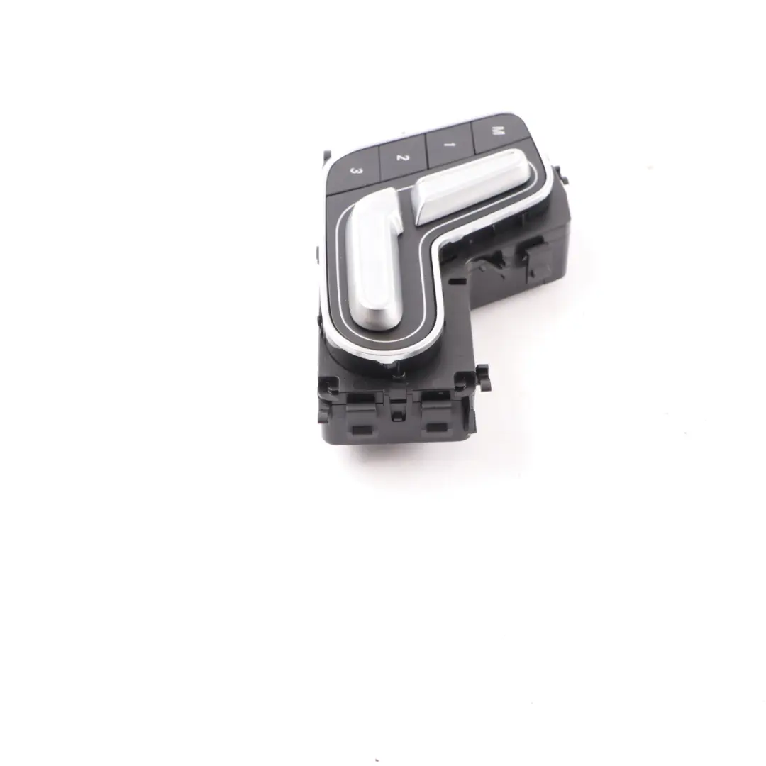 Interrupteur siège Mercedes W177 W247 Memory Adjustment Avant gauche pour à propos du numéro de pièce A1779056500 Interrupteur siège Mercedes W177 W247 Memory Adjustment Avant gauche - SKU A1779056500 - Numéro de pièce A1779056500