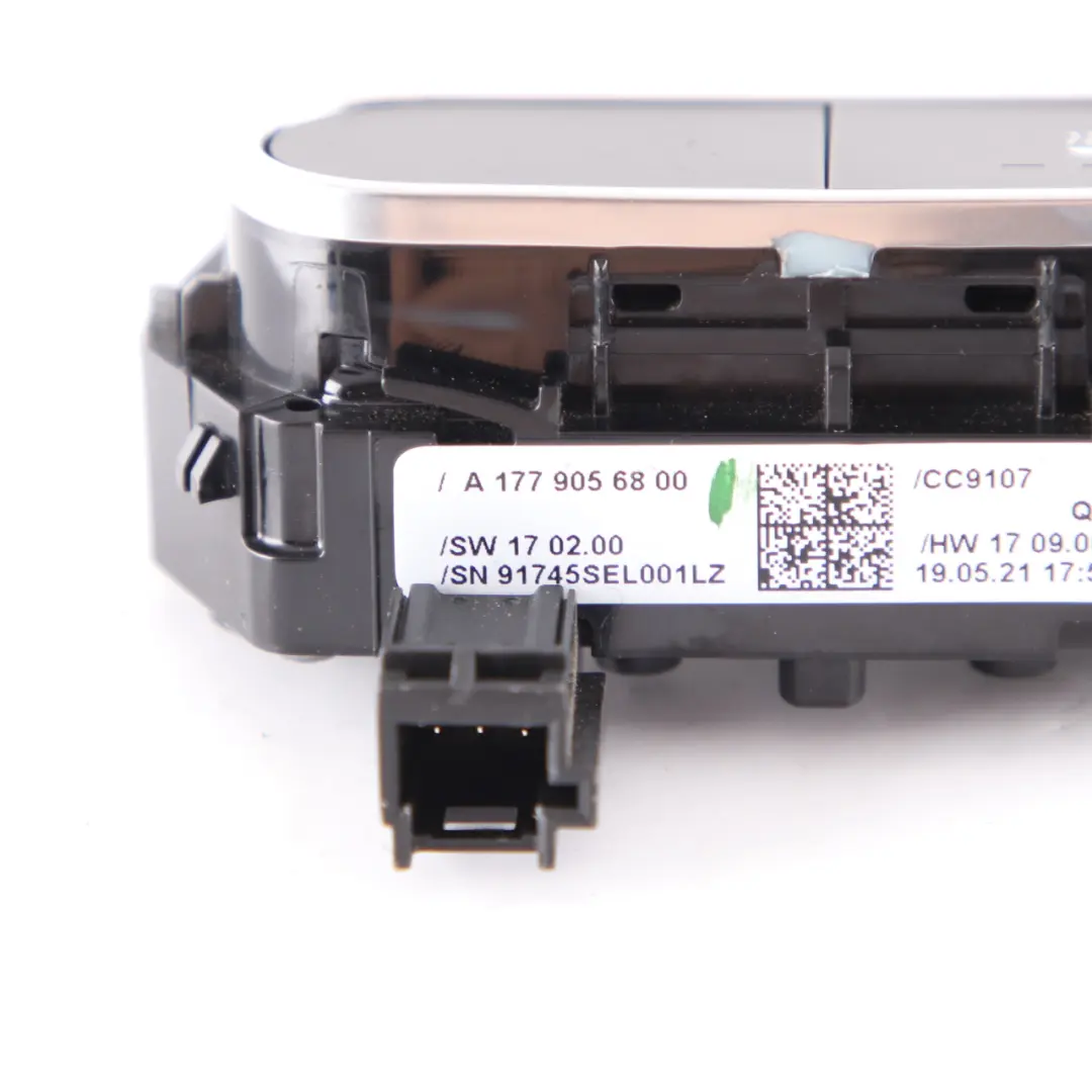 Interruttore sedile riscaldato anteriore destro per Mercedes W177 con numero di parte A1779056800 Mercedes W177 Interruttore sedile riscaldato anteriore destro - SKU A1779056800 - Numero di parte A1779056800