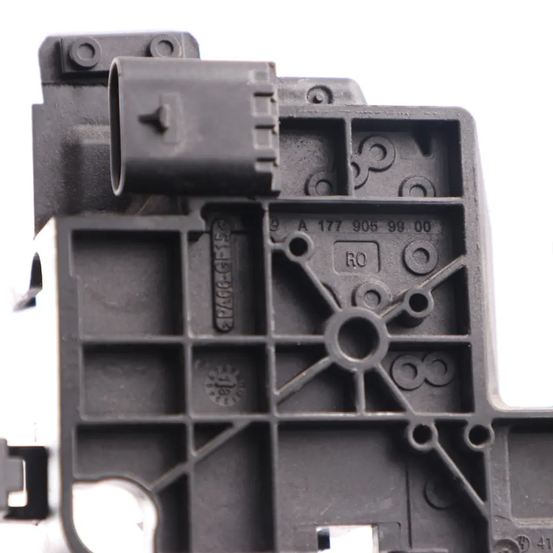 Sicherheitsalarm Motorhaubenendschalter für Mercedes C118 W177 mit Teilenummer A1779059900 Mercedes C118 W177 Sicherheitsalarm Motorhaubenendschalter - SKU A1779059900 - Teilenummer A1779059900