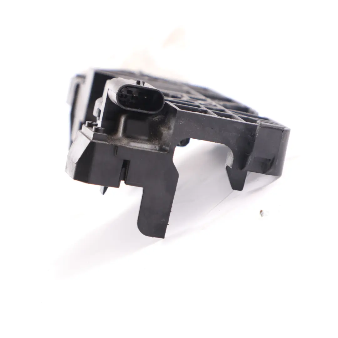 Mercedes C118 W177 Interrupteur Fin Course Capot D'Alarme Sécurité - SKU A1779059900 - Numéro de pièce A1779059900