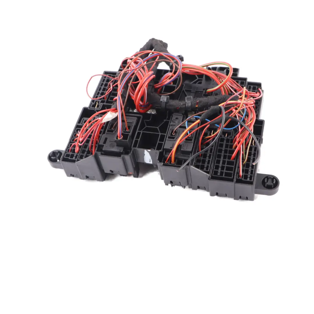 Caja Fusibles Unidad Relé De Distribución De Energía para Mercedes W177 con número de pieza A1779061002 Mercedes W177 Caja Fusibles Unidad Relé De Distribución De Energía - SKU A1779061002-1 - Número de pieza A1779061002