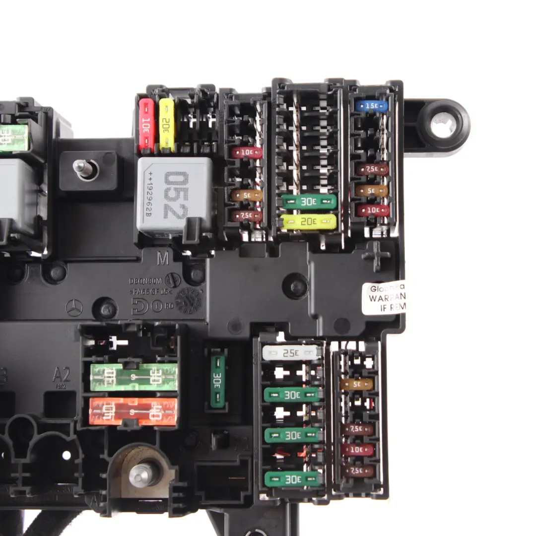Sicherungskasten Verteilerrelaiseinheit für Mercedes W177 mit Teilenummer A1779061002 Mercedes W177 Sicherungskasten Verteilerrelaiseinheit - SKU A1779061002 - Teilenummer A1779061002
