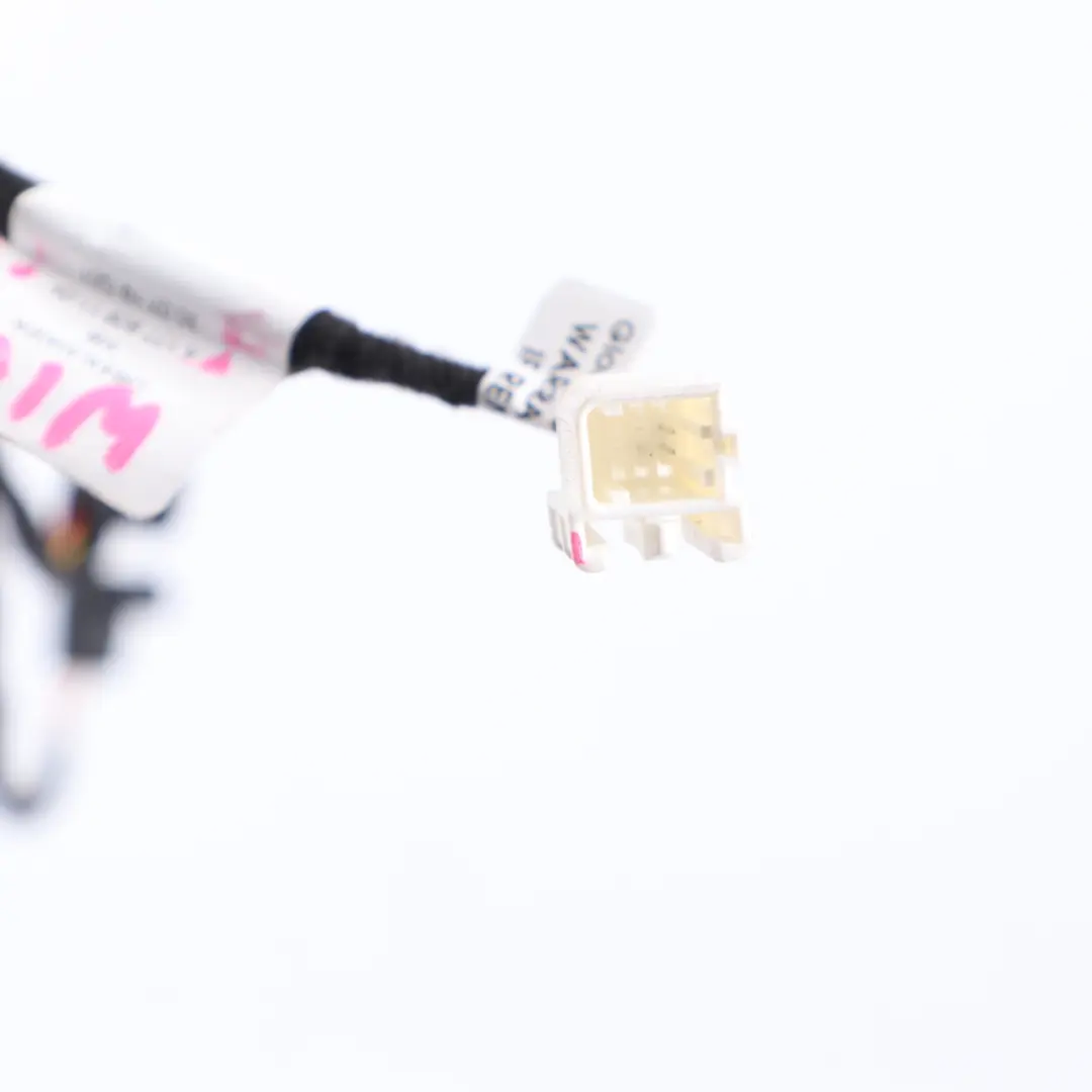 Câblage d'éclairage intérieur Mercedes W176 W246 Lampes Centrale A2469069800 pour à propos du numéro de pièce A1779061104 Câblage d'éclairage intérieur Mercedes W176 W246 Lampes Centrale A2469069800 - SKU A1779061104 - Numéro de pièce A1779061104