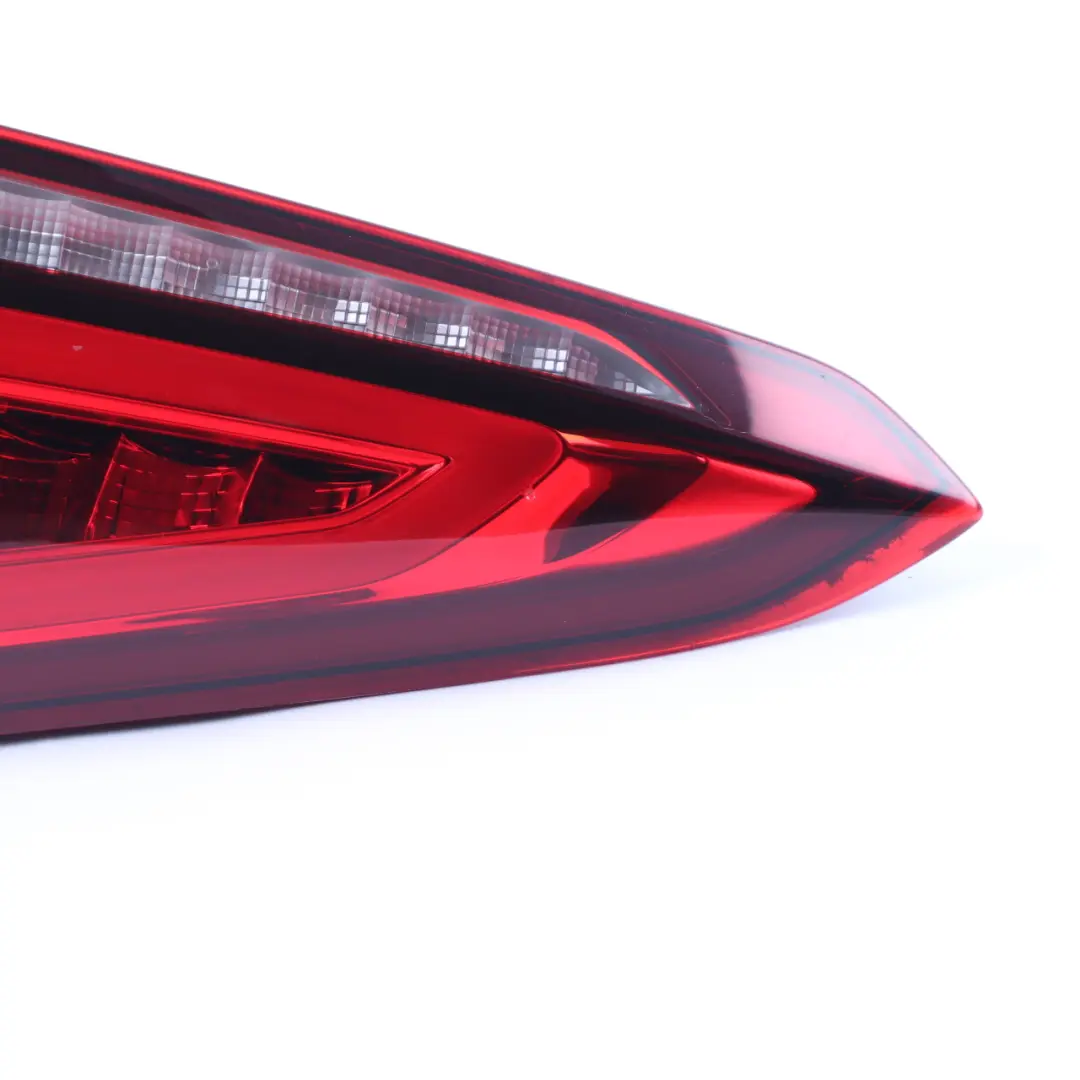 Mercedes W177 Lampa Klapy Bagażnika Wewnętrzna Tył Prawo - SKU A1779062000 - Numer Części A1779062000