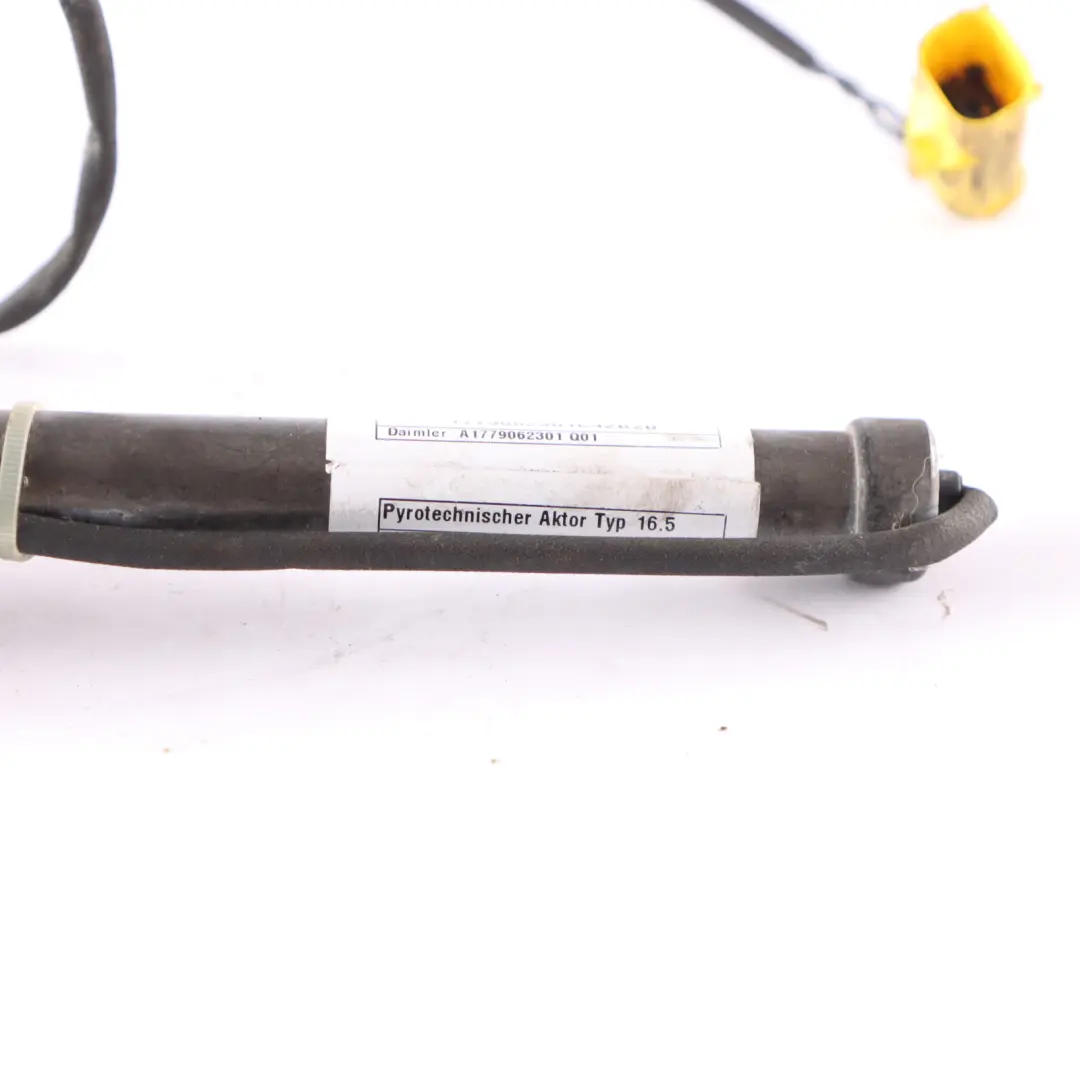 Bonnet Actuator Pedestrian Protection Left Right N/O/S to Mercedes W177 with Part number A1779062301 Mercedes W177 Bonnet Actuator Pedestrian Protection Left Right N/O/S - SKU A1779062301-2 - Part number A1779062301