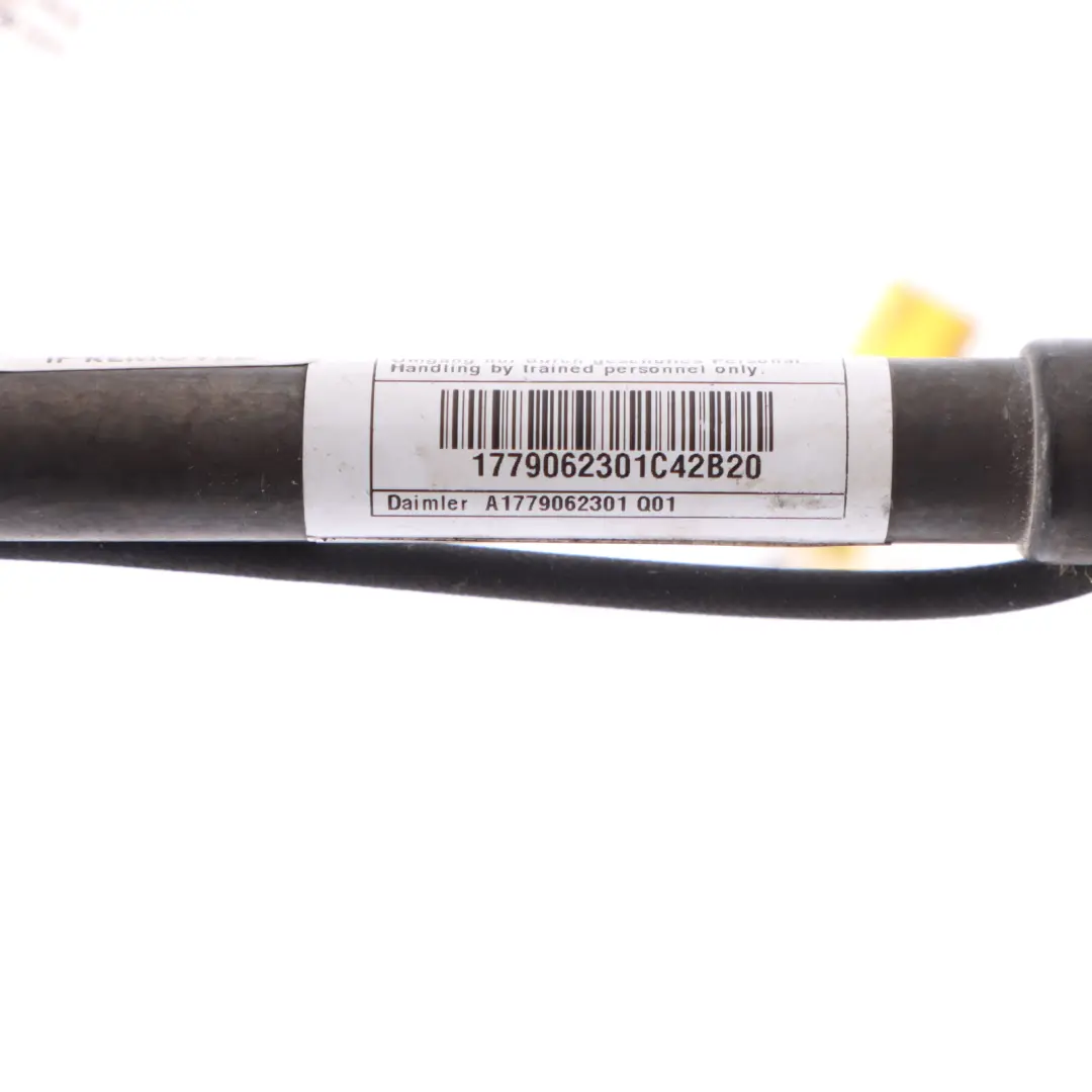 Mercedes W177 Actuador capó Protección de peatones Izquierda Derecha - SKU A1779062301-2 - Número de pieza A1779062301