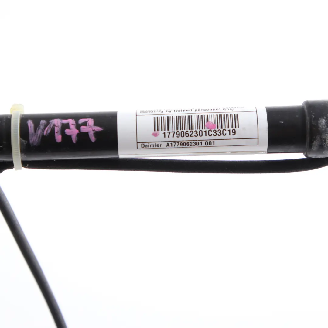 Motorhaubenbetätiger Fußgängerschutz Links Rechts für Mercedes W177 mit Teilenummer A1779062301 Mercedes W177 Motorhaubenbetätiger Fußgängerschutz Links Rechts - SKU A1779062301 - Teilenummer A1779062301