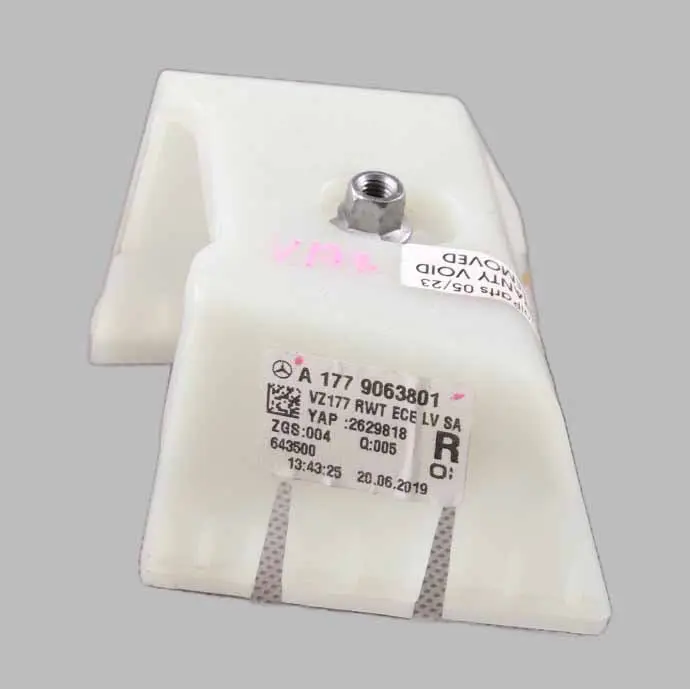 Rücklicht Lampe Kofferraum rechts Halterung Trim für Mercedes V177 mit Teilenummer A1779063801 Mercedes V177 Rücklicht Lampe Kofferraum rechts Halterung Trim - SKU A1779063801-1 - Teilenummer A1779063801